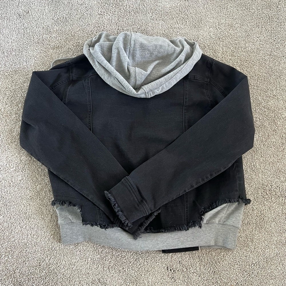 C’est Toi Jacket - Picture 2 of 5
